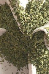 Spinach flakes